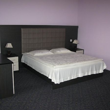 Deniz Guest House นาบรัน ภายนอก รูปภาพ
