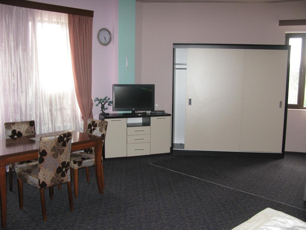 Deniz Guest House นาบรัน ภายนอก รูปภาพ